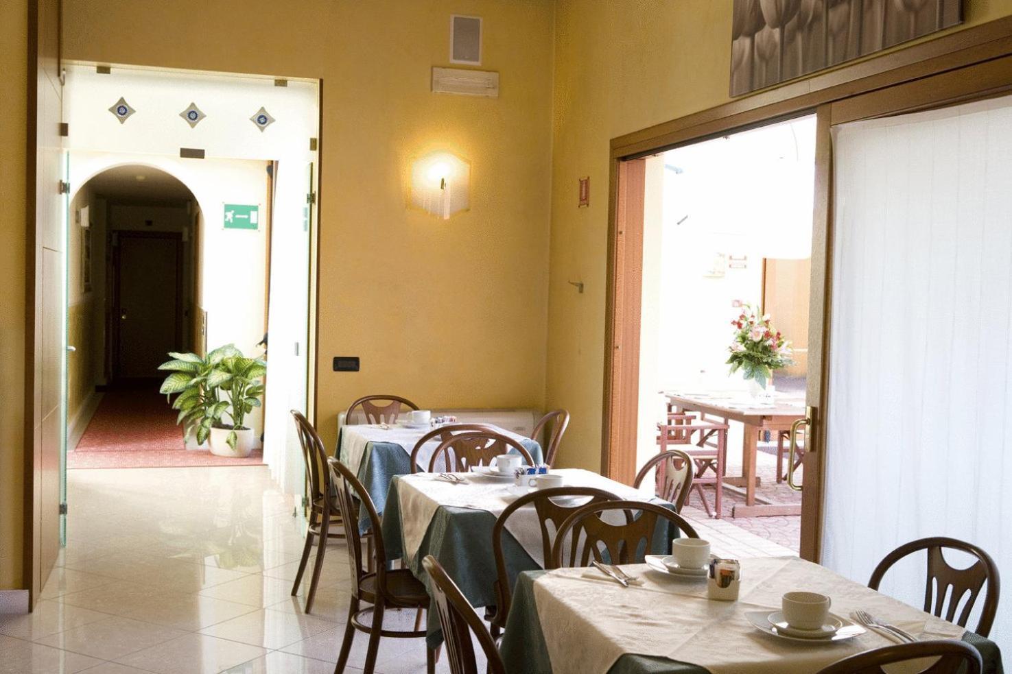 Hotel Cris Mestre Dış mekan fotoğraf