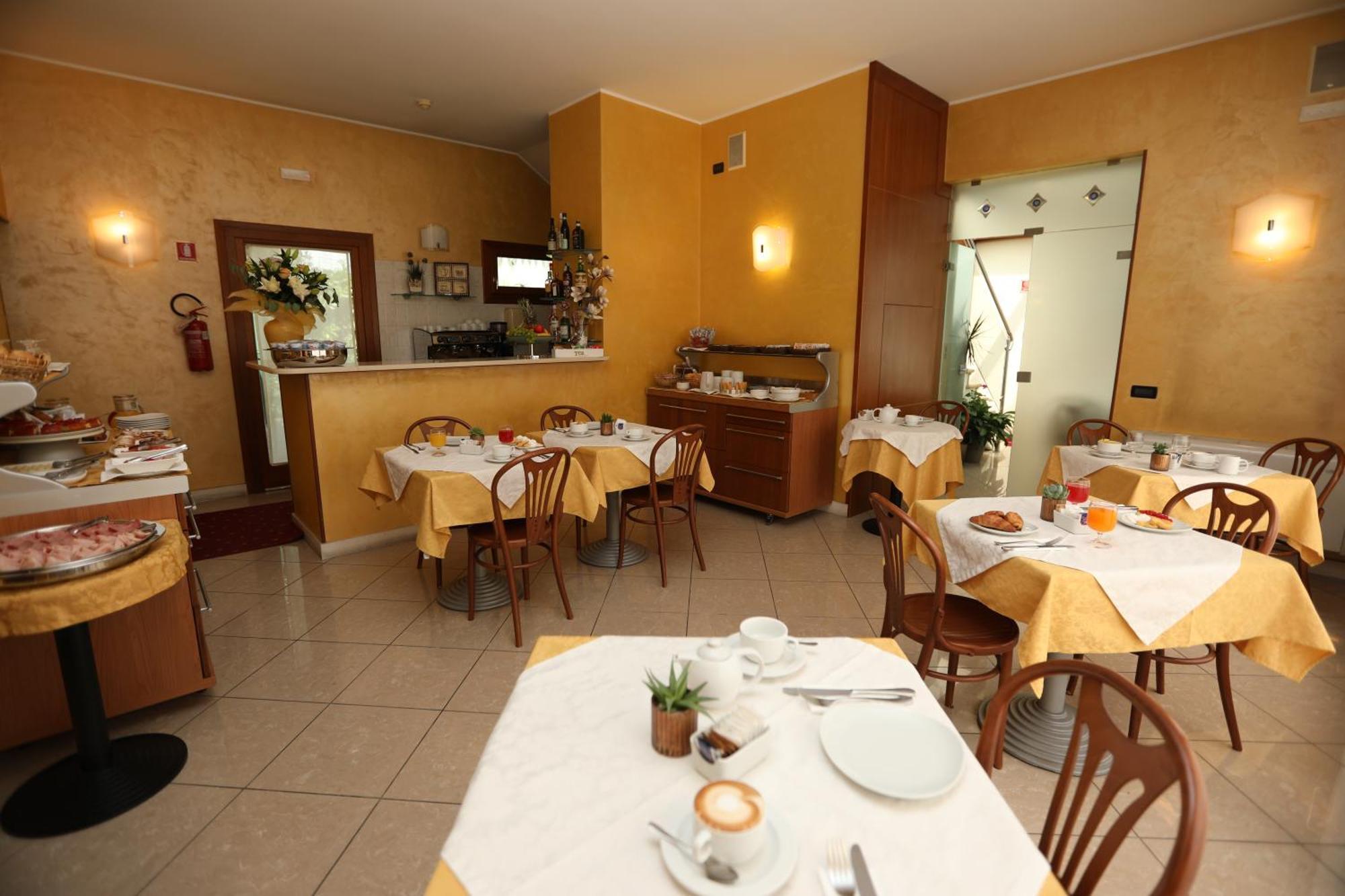Hotel Cris Mestre Dış mekan fotoğraf